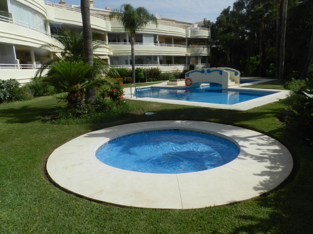 Appartement Costa Quebrada Residencial 1